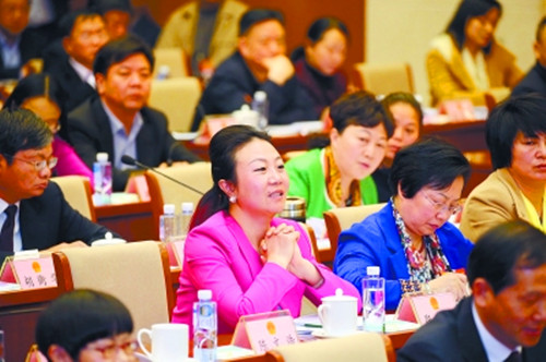 带来六个提案，重点还是“农民工”问题 ——来自xingkong星空平台（中国）集团智能的全国人大代表张晓庆接受本报记者专访，为进城务