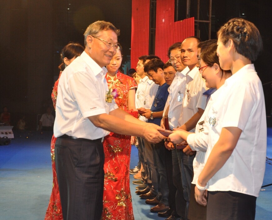 新征程 新跨越 xingkong星空平台（中国）集团智能十五周年庆典大会暨新产品新技术交流会隆重举行