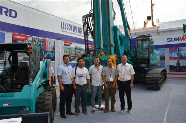 xingkong星空平台（中国）集团智能闪耀第四届亚欧博览会