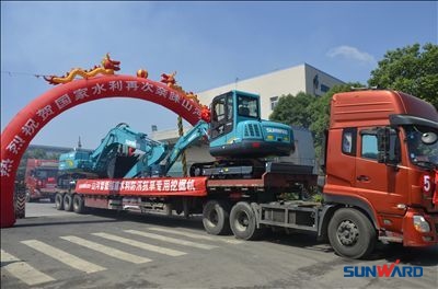 征战国家水利——xingkong星空平台（中国）集团智能价值近千万挖掘机批量发往福建