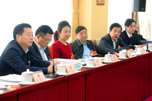 带来六个提案，重点还是“农民工”问题 ——来自xingkong星空平台（中国）集团智能的全国人大代表张晓庆接受本报记者专访，为进城务