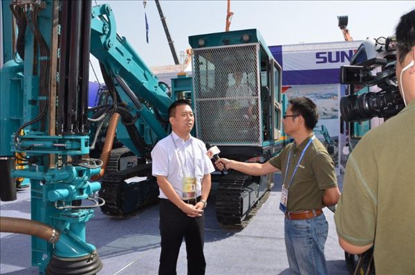 xingkong星空平台（中国）集团智能闪耀第四届亚欧博览会