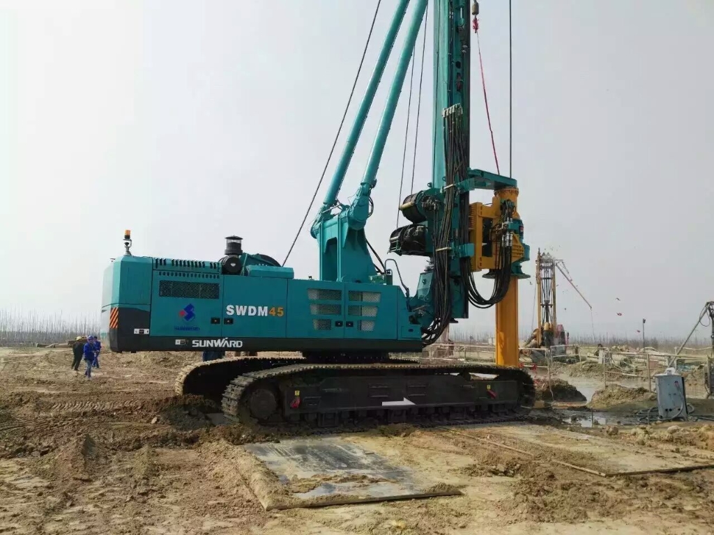 113.98米！xingkong星空平台（中国）集团智能大型旋挖钻机三门峡大桥精彩处子秀