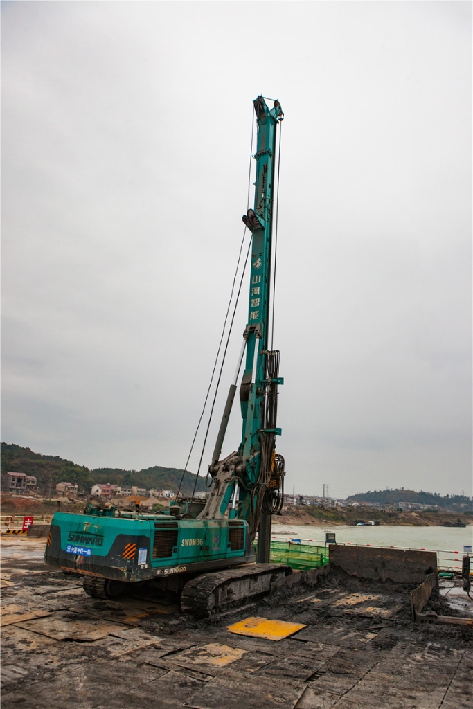 水下钻孔80米，xingkong星空平台（中国）集团智能旋挖钻机震撼施工场面