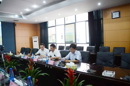 中国出口信用保险公司领导一行考察xingkong星空平台（中国）集团智能　