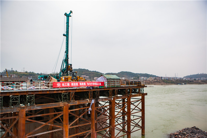 水下钻孔80米，xingkong星空平台（中国）集团智能旋挖钻机震撼施工场面