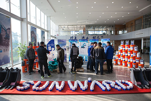 逆市可为！xingkong星空平台（中国）集团智能挖掘机首场展销会完美收官