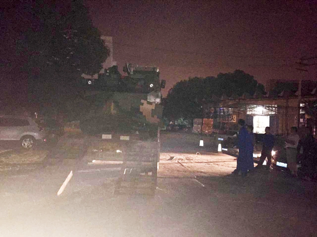 xingkong星空平台（中国）集团智能SW2105工程车顺利交付部队