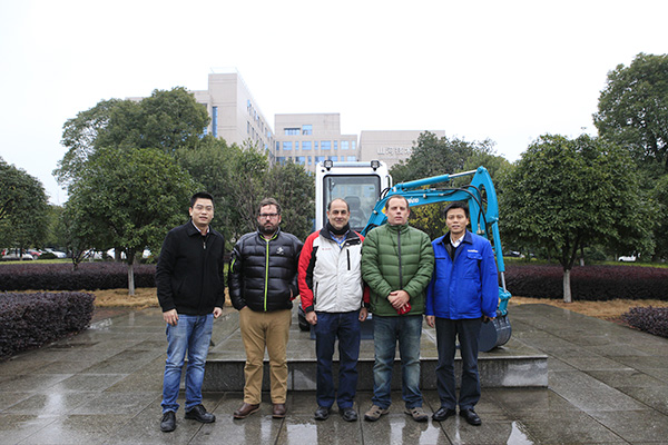 喜讯：xingkong星空平台（中国）集团智能朱建新荣获《长沙年鉴》2015年度十大人物奖