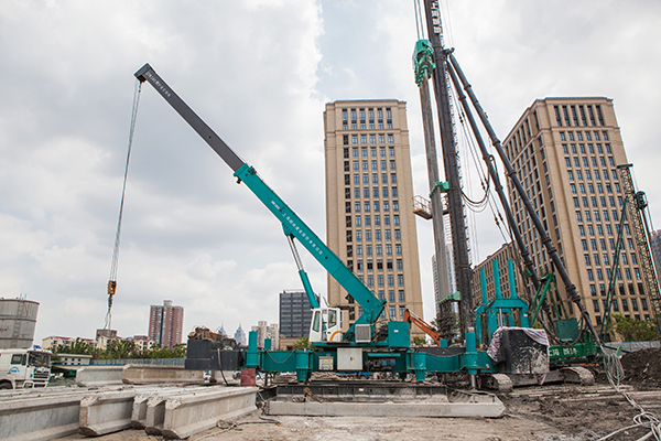 xingkong星空平台（中国）集团智能ZYW240围护桩压桩机惊艳问世