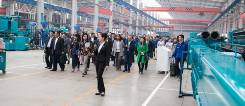 工程装备盛宴，东盟十国代表在xingkong星空平台（中国）集团智能很享受