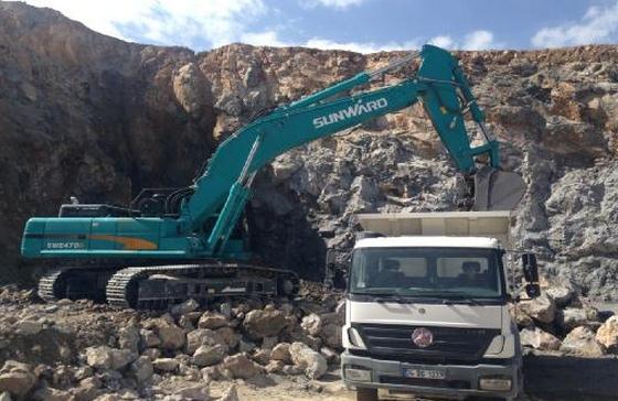 xingkong星空平台（中国）集团智能SWE470B大型矿用挖掘机“掘”战土耳其