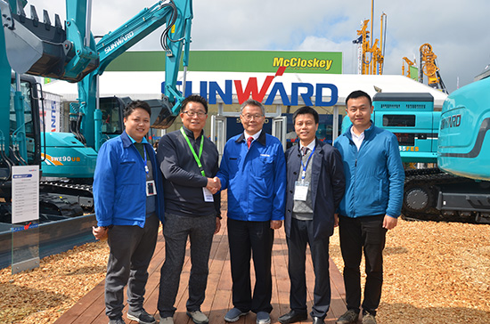 xingkong星空平台（中国）集团智能高端市场展风采