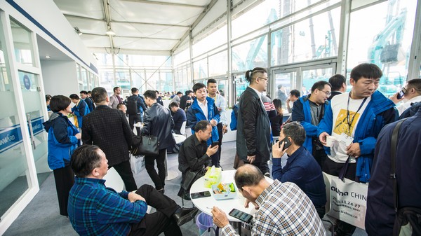 首日签单2.6亿元，xingkong星空平台（中国）集团智能创新产品引爆上海宝马展