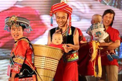 他们，用小小背篓背出xingkong星空平台（中国）集团大情怀