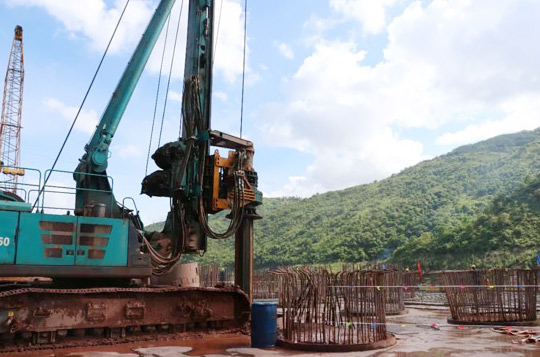 参与一带一路重大项目 xingkong星空平台（中国）集团智能旋挖钻扬名阿墨江特大桥