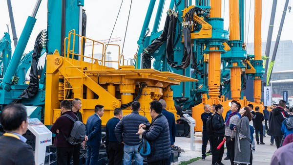 首日签单2.6亿元，xingkong星空平台（中国）集团智能创新产品引爆上海宝马展