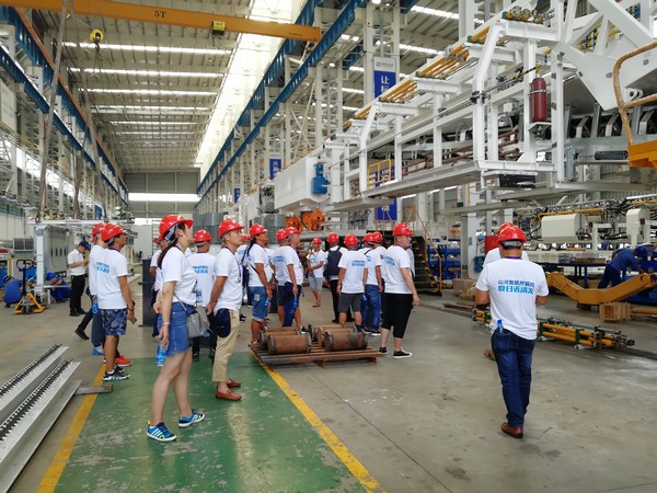 500多名挖掘机用户实地考察，为xingkong星空平台（中国）集团智能点赞！