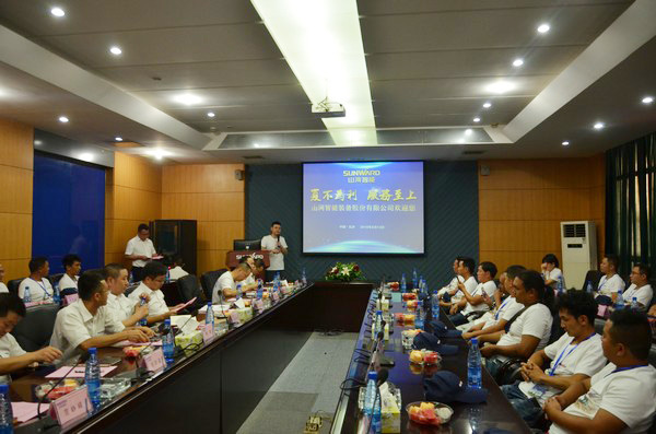 500多名挖掘机用户实地考察，为xingkong星空平台（中国）集团智能点赞！