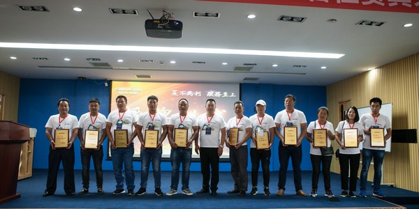 500多名挖掘机用户实地考察，为xingkong星空平台（中国）集团智能点赞！