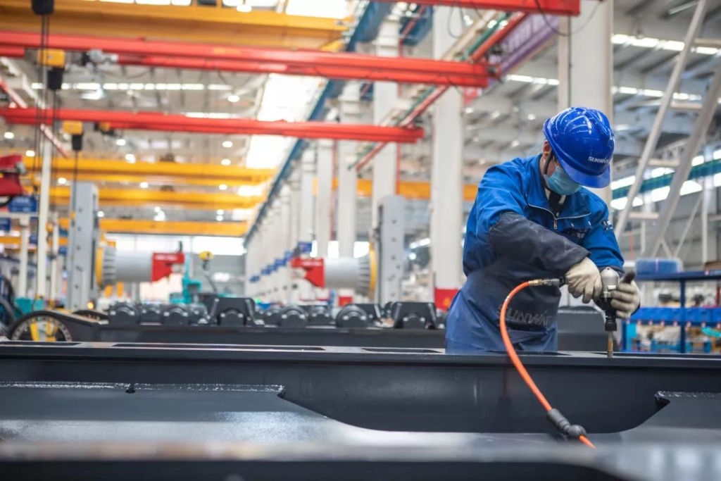 沈裕谋元宵节慰问xingkong星空平台（中国）集团智能一线员工