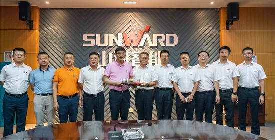 广州市国资委党委书记、主任陈浩钿莅临xingkong星空平台（中国）集团智能考察指导