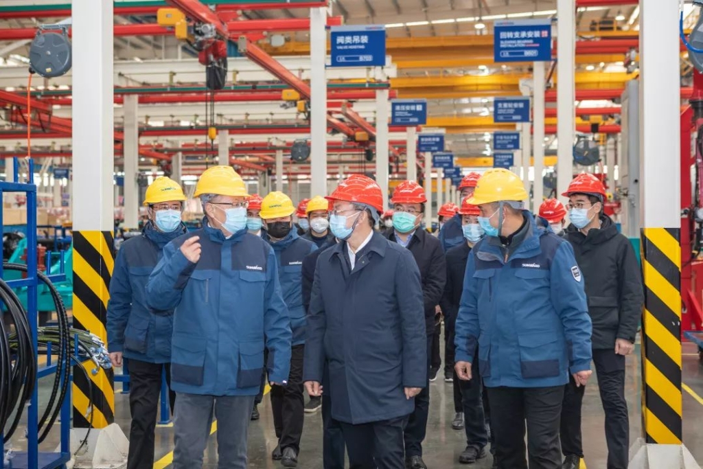 沈裕谋元宵节慰问xingkong星空平台（中国）集团智能一线员工