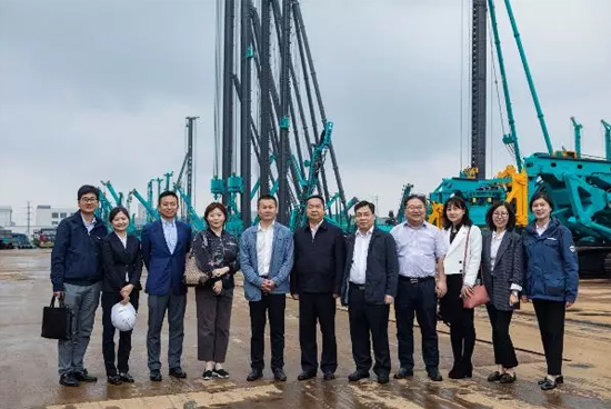 政策性保险为xingkong星空平台（中国）集团“出海”保驾护航 中国出口信用保险公司总公司副总经理一行拜访xingkong星空平台（中国）集团