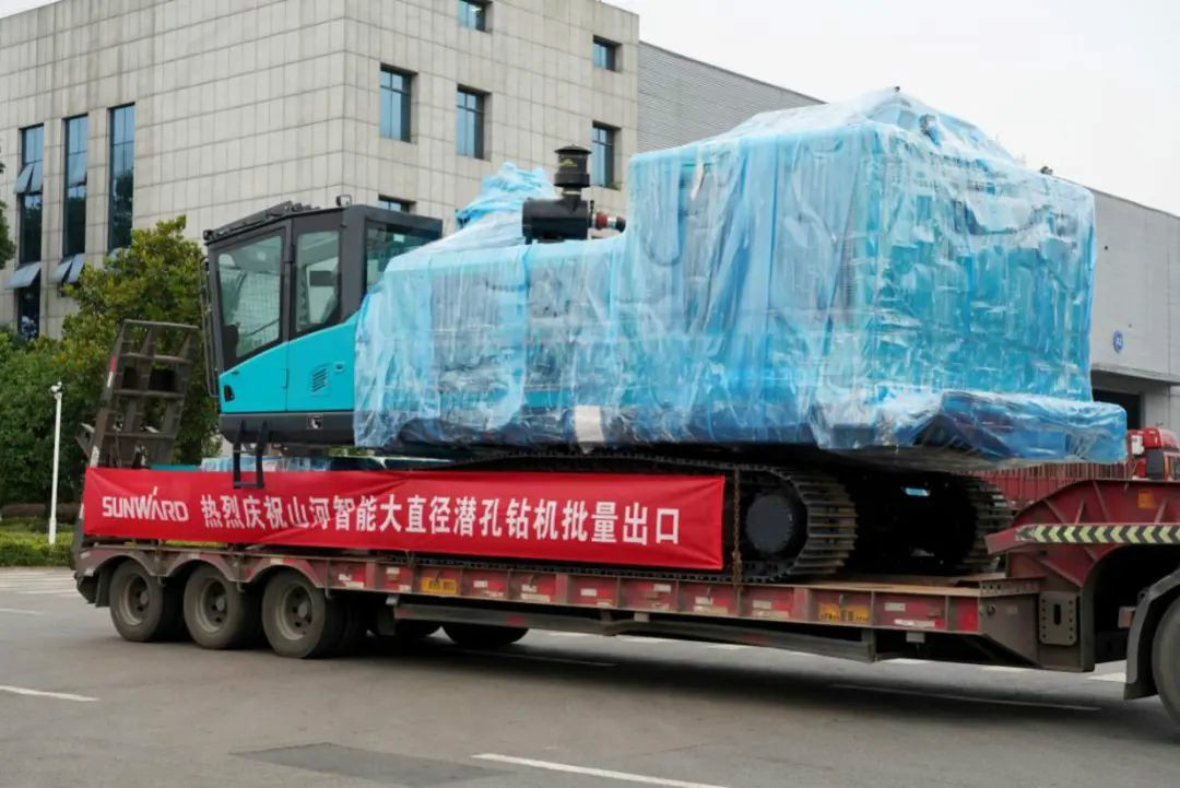 xingkong星空平台（中国）集团智能大孔径凿岩设备批量出口中东