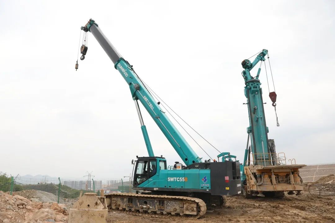 xingkong星空平台（中国）集团机群“染绿”贵阳机场扩建工地