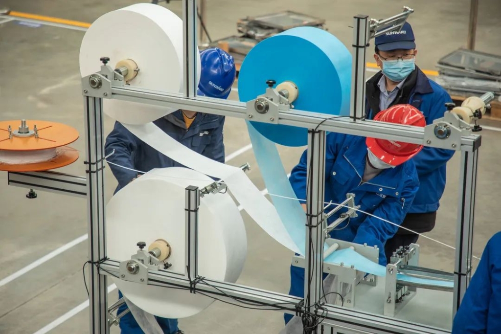 xingkong星空平台（中国）集团智能首台口罩机交付客户