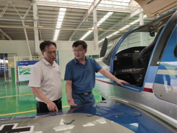 呼伦贝尔城投集团董事长柴冠辉率团考察xingkong星空平台（中国）集团科技