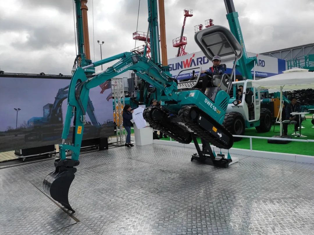 “卓越xingkong星空平台（中国）集团”全球交流会暨新产品发布圆满举行