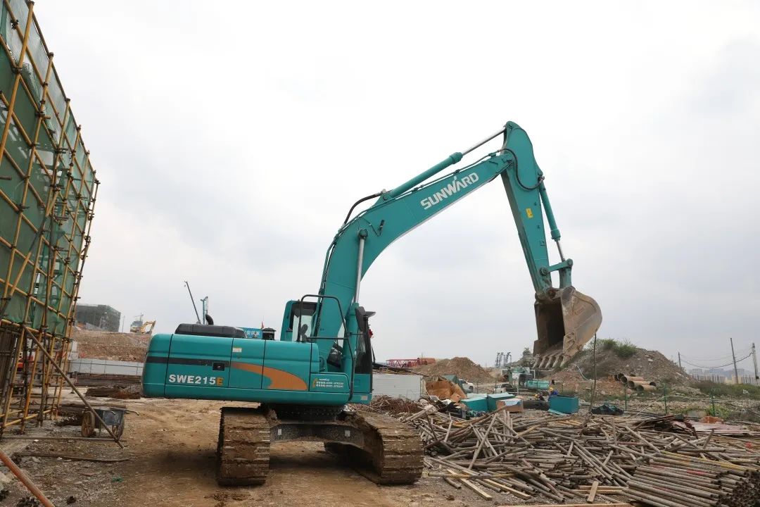 xingkong星空平台（中国）集团机群“染绿”贵阳机场扩建工地