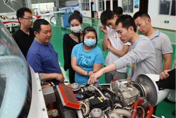 xingkong星空平台（中国）集团航空第十三期147部SA60L机型培训班圆满结业