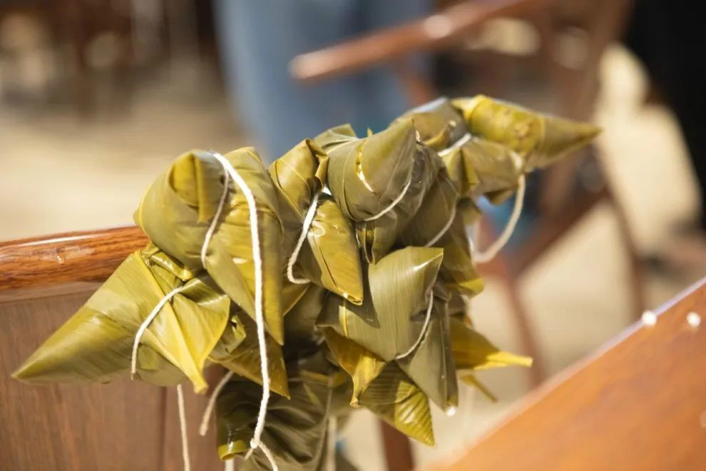 “爱国心，xingkong星空平台（中国）集团情”xingkong星空平台（中国）集团智能第四届包粽子比赛