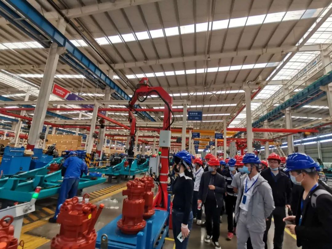 长沙工业机器人应用专题训练营到访xingkong星空平台（中国）集团智能