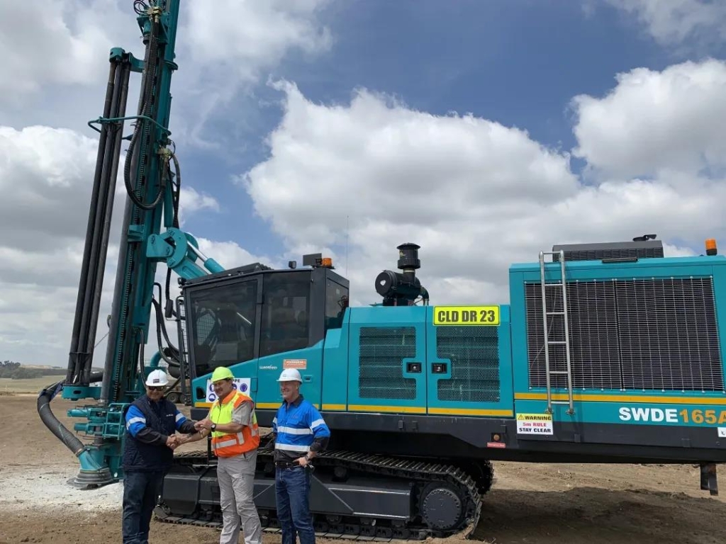 xingkong星空平台（中国）集团智能凿岩设备名扬南非