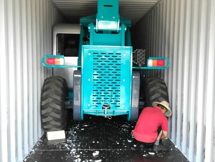 xingkong星空平台（中国）集团智能新品叉装车批量下线发往美国