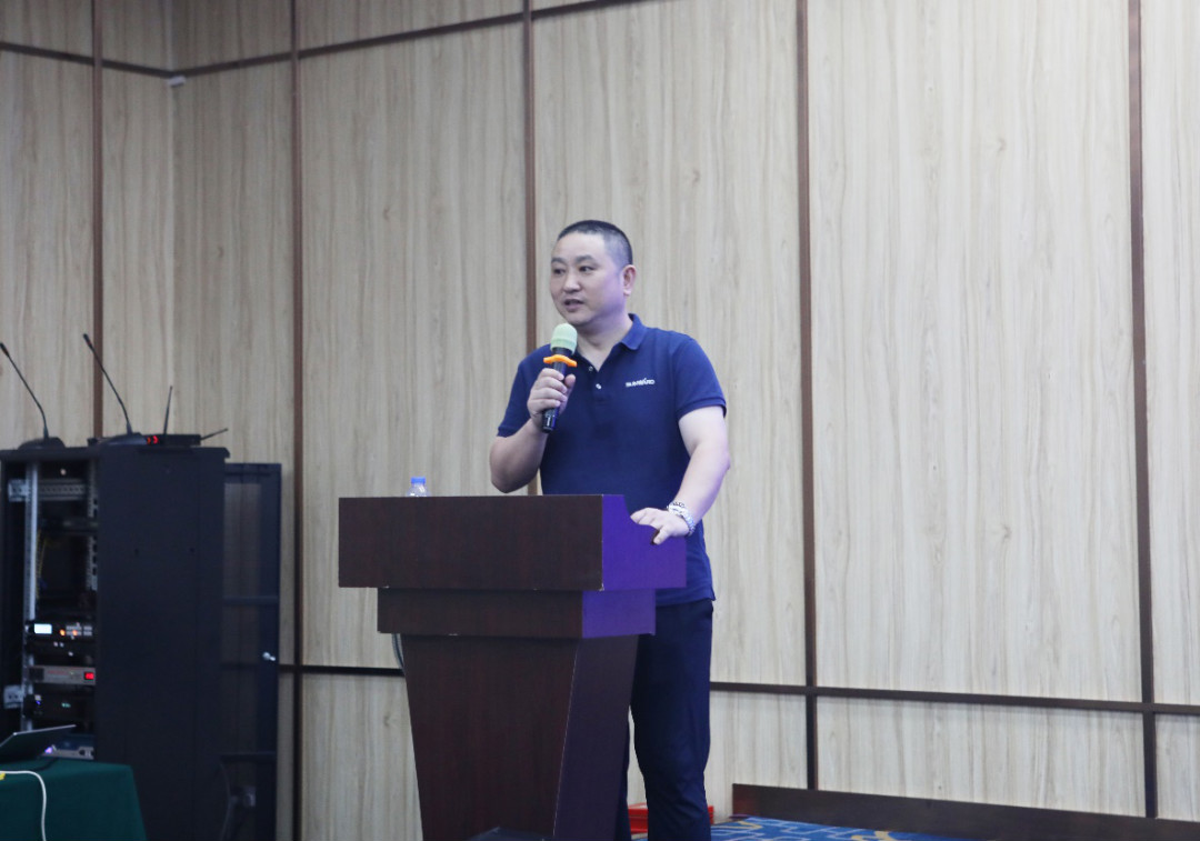 以强执行力聚焦基础能力建设 向挖掘机万台俱乐部迈进——xingkong星空平台（中国）集团智能2020年挖掘机经销商半年度会议圆满召