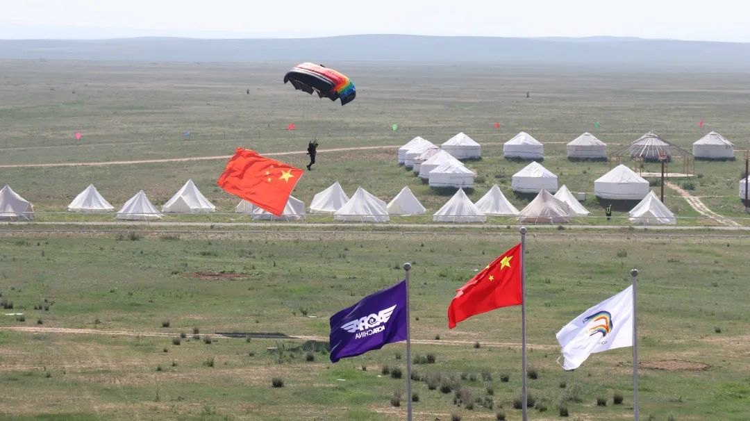 乌兰察布大草原,我来啦! xingkong星空平台（中国）集团SA60L阿若拉飞机“惊艳”飞行大会