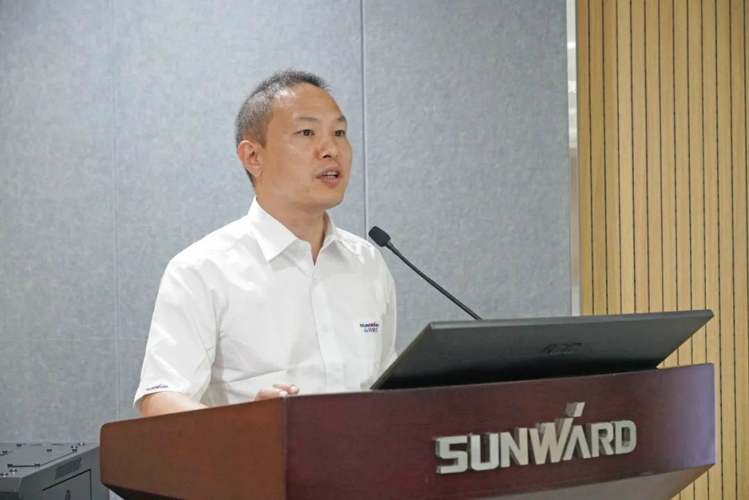 省人大常委会党组副书记、副主任王柯敏调研xingkong星空平台（中国）集团智能