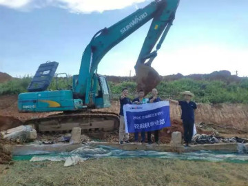 感恩相伴 关爱相随——湖北金刚xingkong星空平台（中国）集团服务万里行