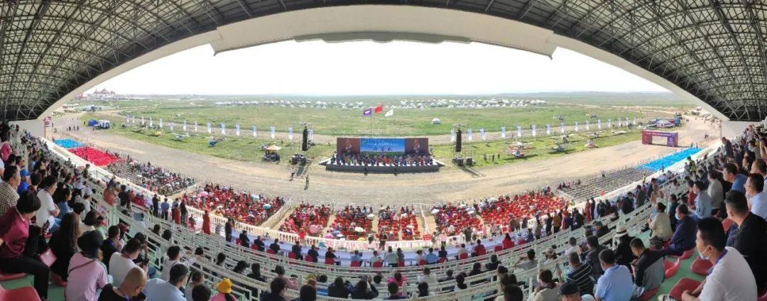 乌兰察布大草原,我来啦! xingkong星空平台（中国）集团SA60L阿若拉飞机“惊艳”飞行大会