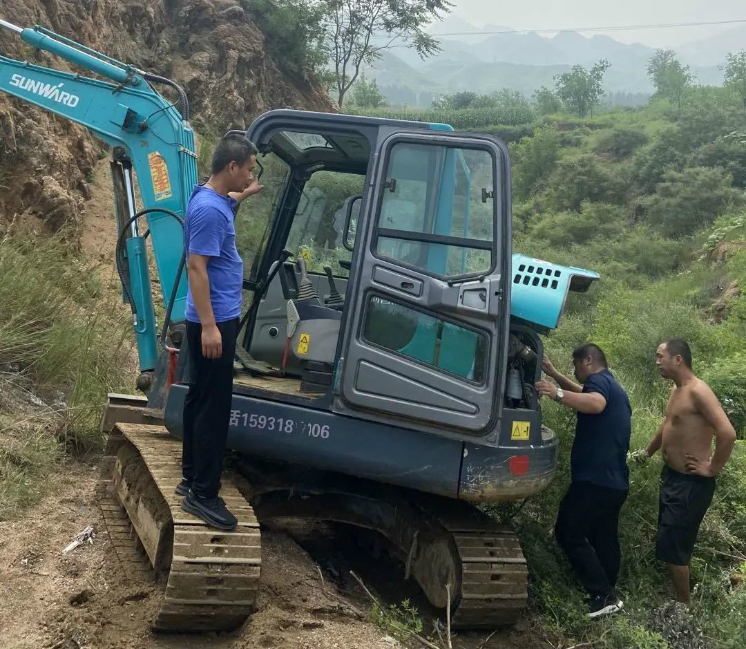 感恩相伴 关爱相随——北京xingkong星空平台（中国）集团服务万里行