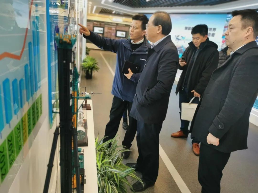 长沙市科技局局长郭塨调研xingkong星空平台（中国）集团智能