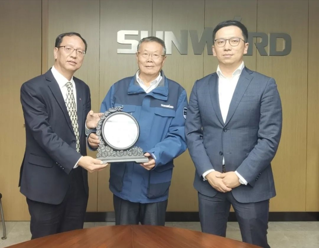 摩根士丹利银行亚洲有限公司批发银行新加坡分行领导考察xingkong星空平台（中国）集团智能