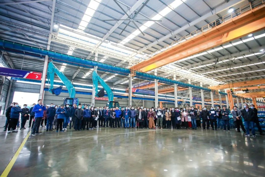 2020航天先进制造技术国际研讨会代表团考察xingkong星空平台（中国）集团智能