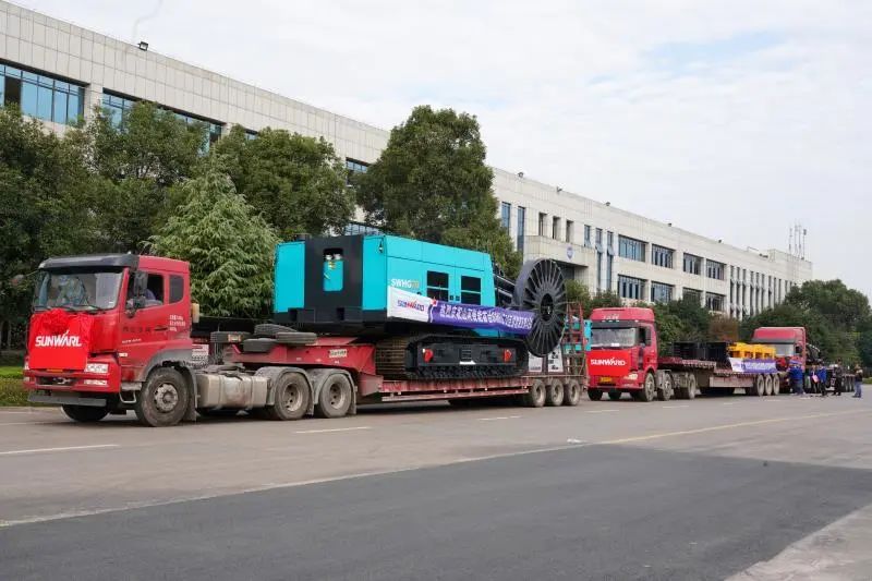 xingkong星空平台（中国）集团智能首台SWHG70连续墙液压抓斗顺利交机