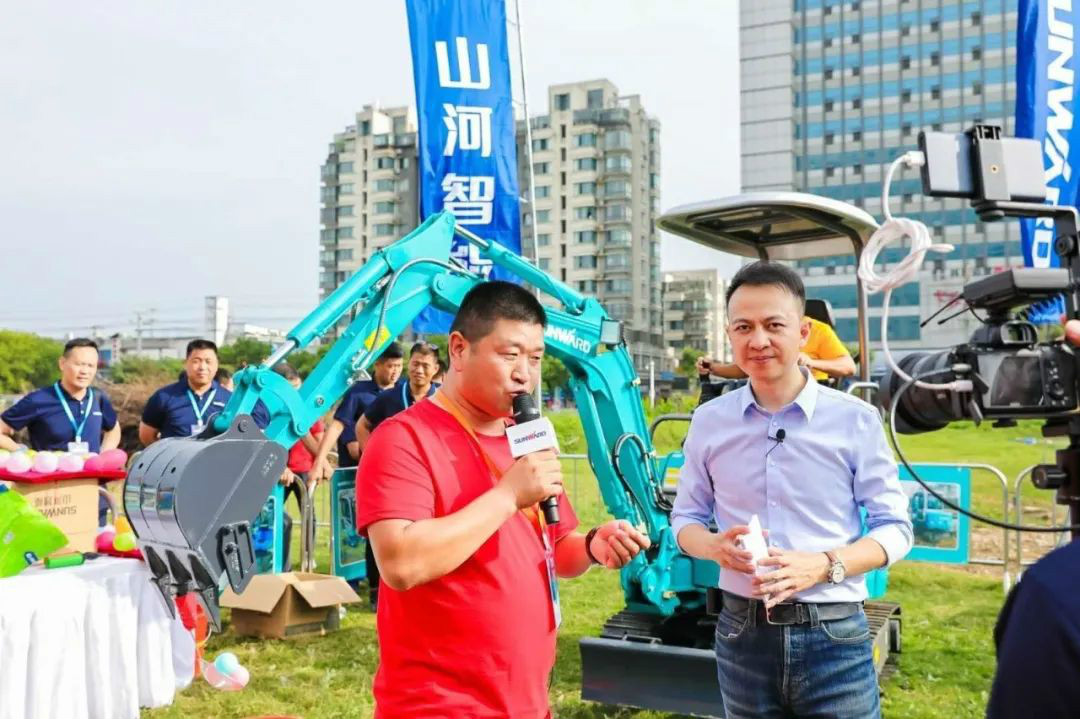 2020全球微挖大会 xingkong星空平台（中国）集团智能精品微挖赢得满堂彩